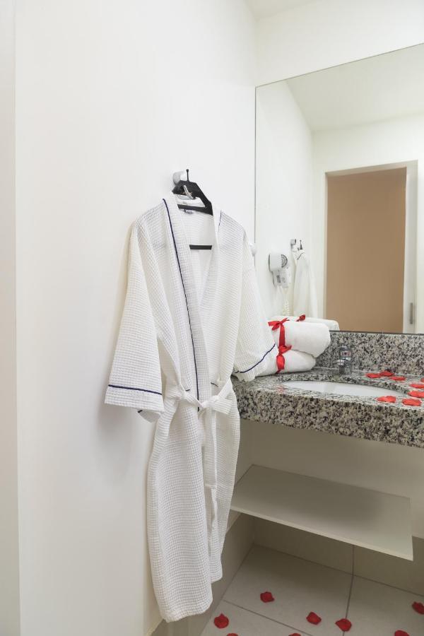 Tulip Inn Vila Velha Вила Веля Екстериор снимка