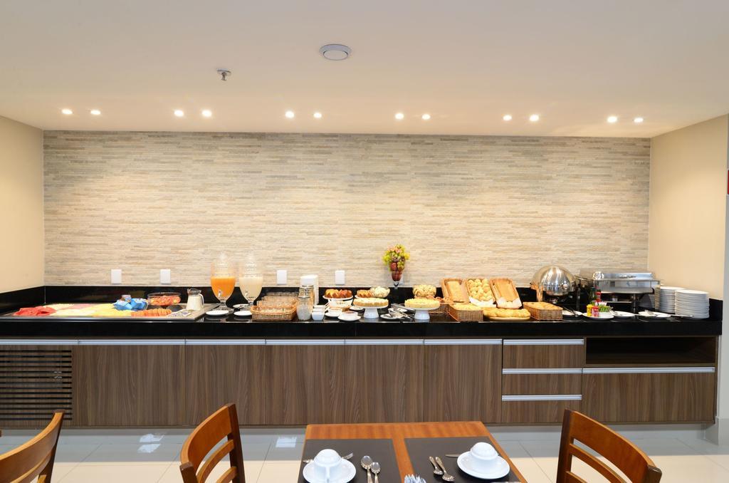 Tulip Inn Vila Velha Вила Веля Екстериор снимка